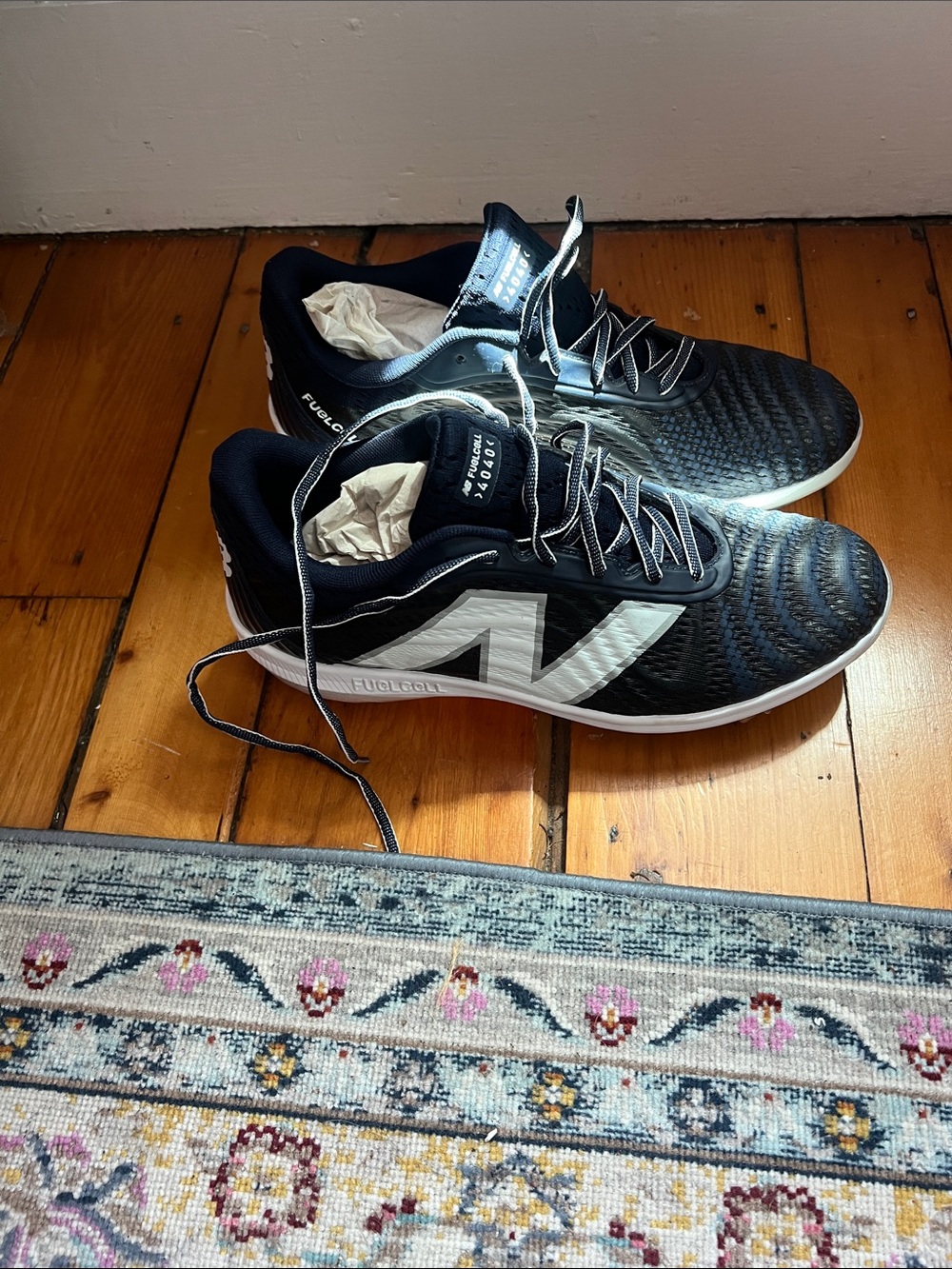 New Balance Men’s FuelCell 4040 metal cleats size US 10.5 - Navy NWOT